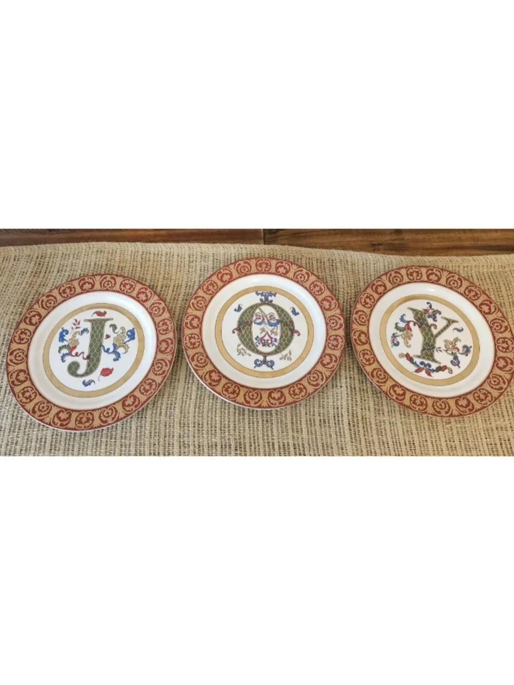 3 Christmas Plates 